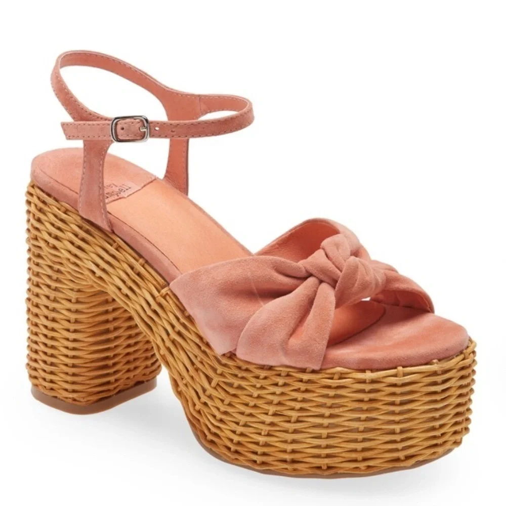 Jeffrey  Campbell Women's Pink Woven Platform Sandals size 9.5